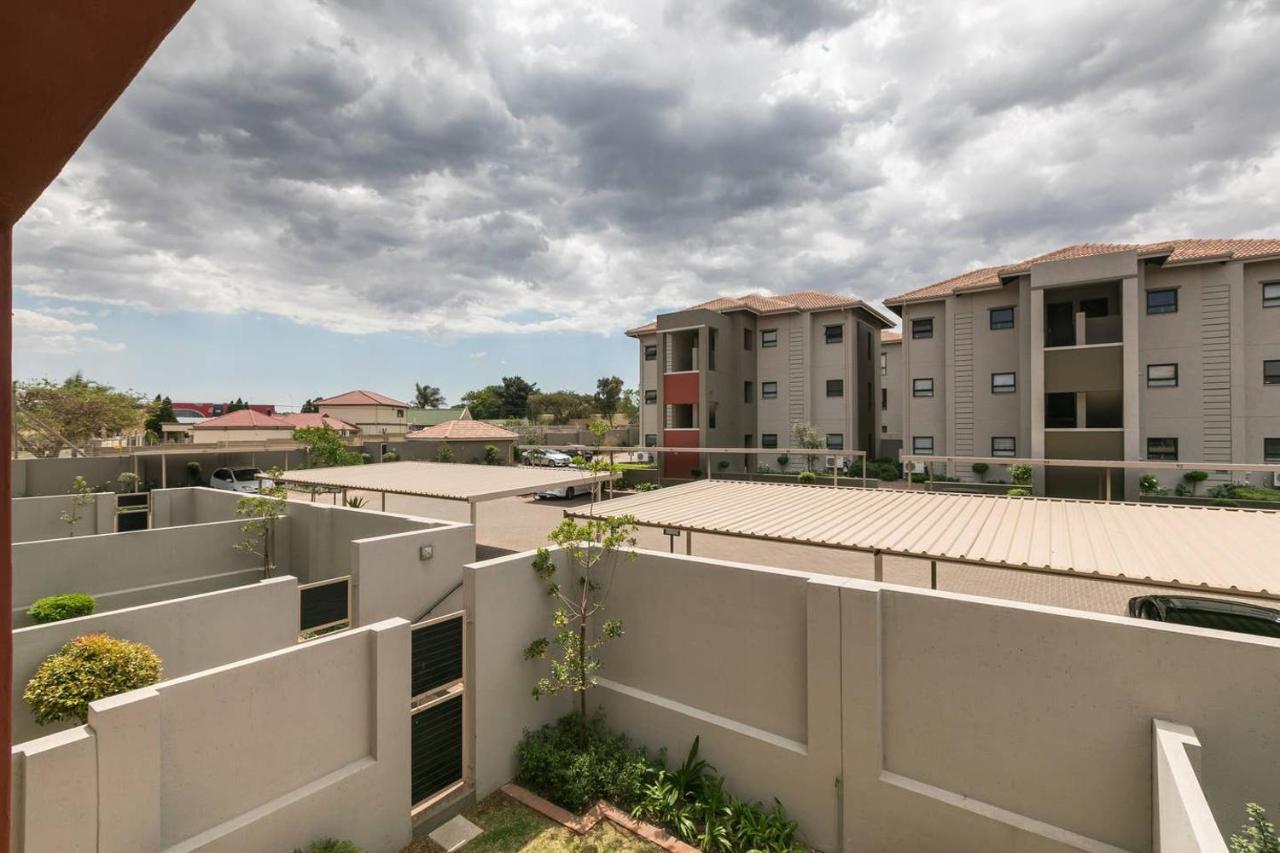 Nova Luxury Suites Fourways Johannesburg Exterior photo